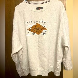 Jordan Statement Essentials
Men's Fleece Crew Sweatshirt XXL